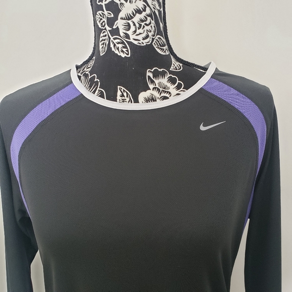 Nike Dri-Fit - Picture 2 of 5